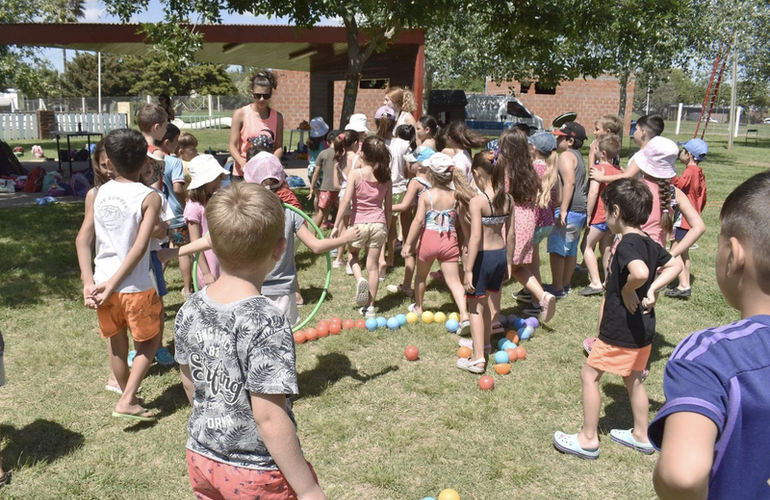 Imagen de Inició la Colonia de Vacaciones del Polideportivo Municipal de Pueblo Esther.