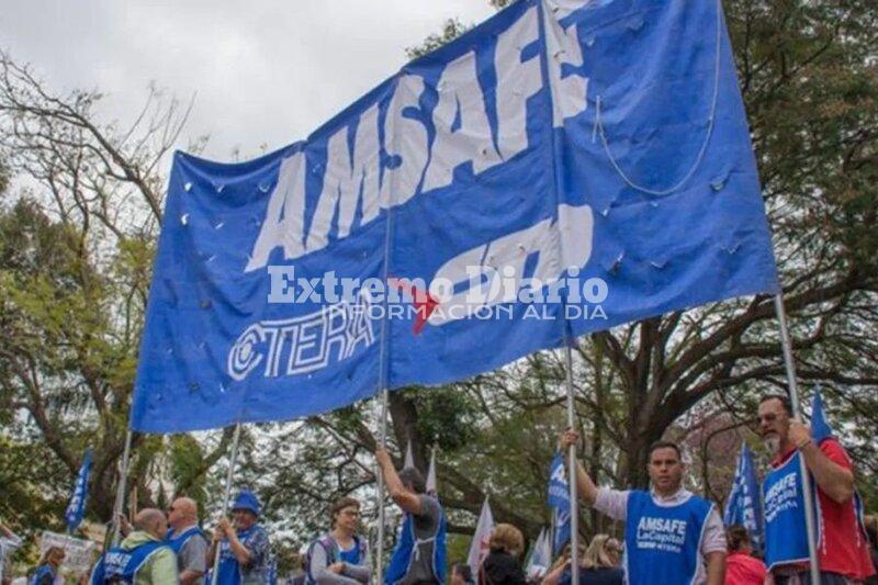 Imagen de Este jueves, el gobierno provincial mantendr&aacute; la primera reuni&oacute;n con los gremios docentes