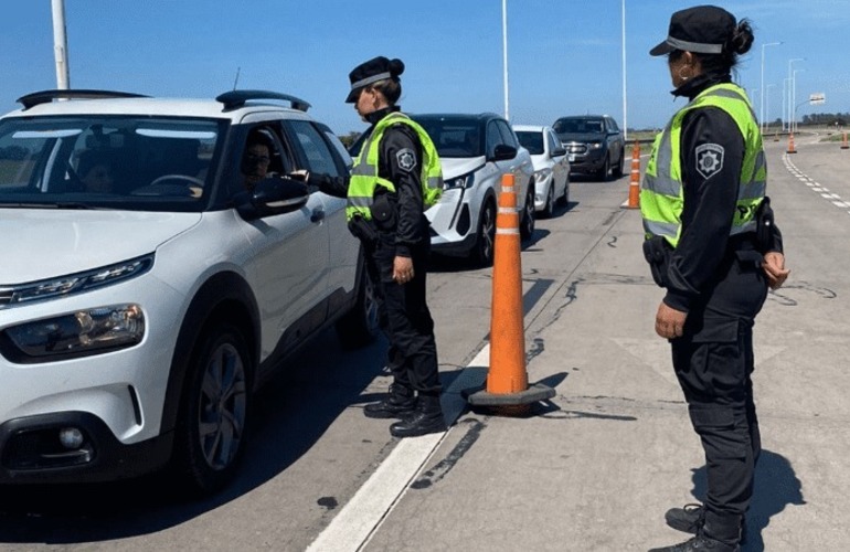 Los agentes fiscalizaron en las distintas rutas de la provincia. (APSV)