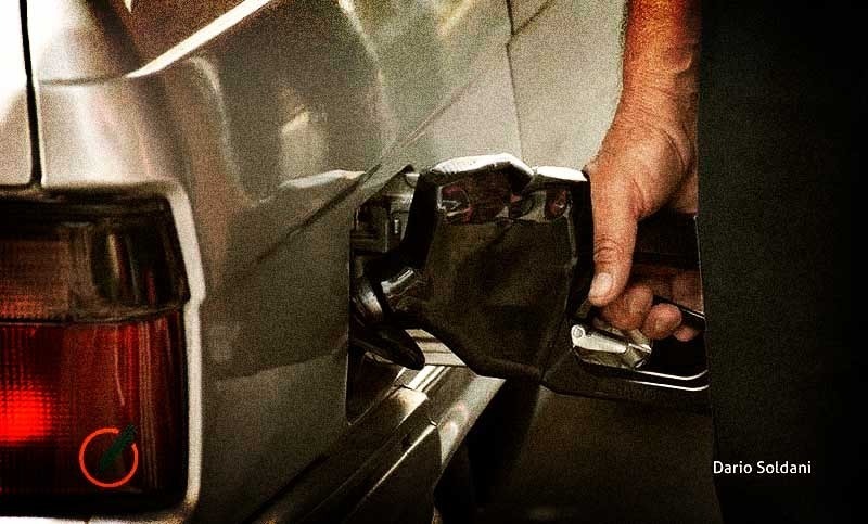 Imagen de Brutal aumento de la nafta: desde este mi&eacute;rcoles cuesta un 25% m&aacute;s