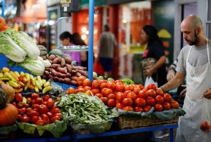 Imagen de La Canasta Básica de Alimentos tuvo un aumento del 42,21% en Santa Fe en el mes de diciembre