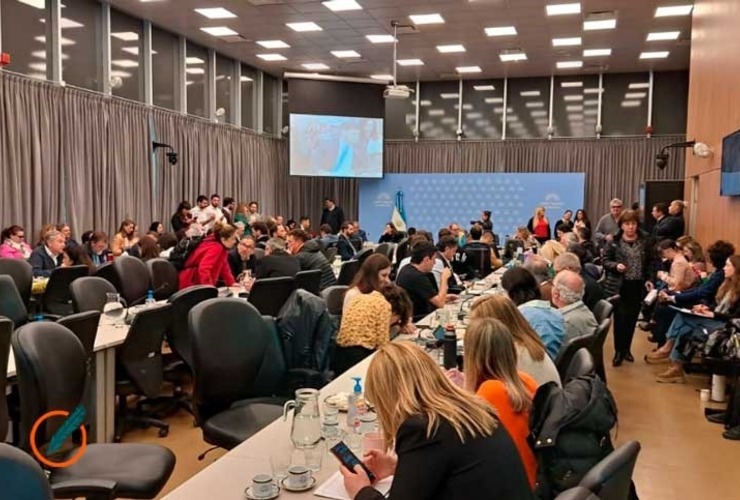 Imagen de Se inicia este martes en la Cámara de Diputados el debate de la ley ómnibus