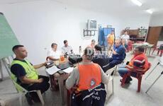 Imagen de Jefe Provincial de Operaciones y Bombero de Pueblo Esther Colaboran en Comando de Incidentes por Inundaci&oacute;n en Reconquista