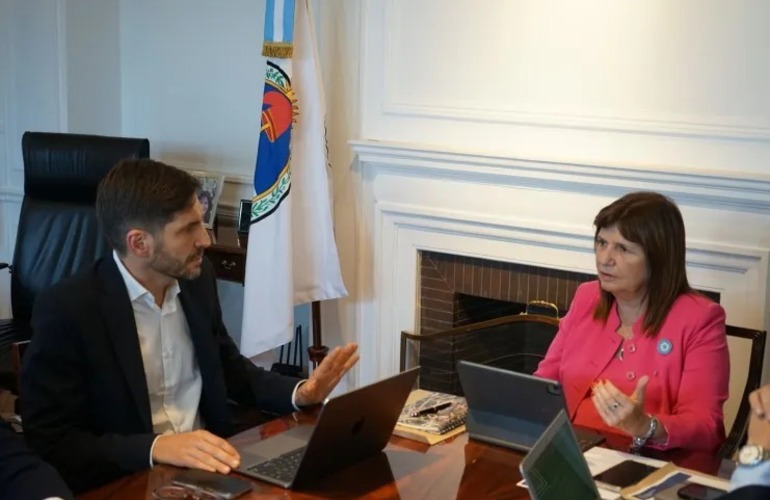 Imagen de Tras las amenazas, Patricia Bullrich recibirá al gobernador Pullaro