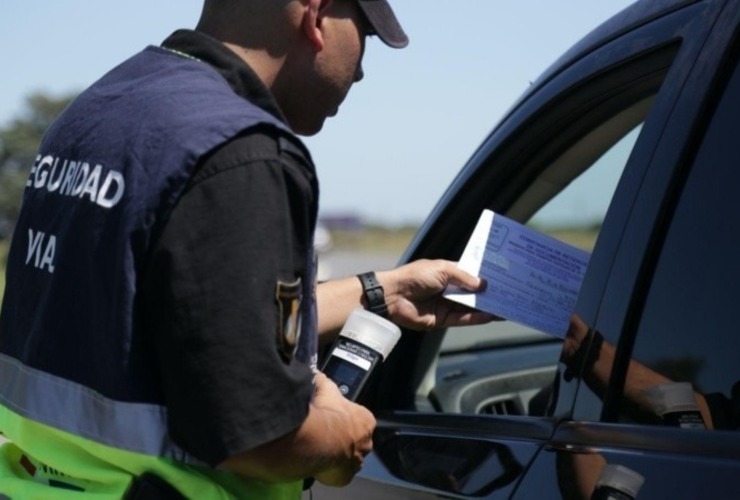 Imagen de Rutas santafesinas: 18.502 vehículos controlados y 3.306 infracciones en los primeros 10 días del Operativo Verano