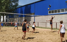 Imagen de Inici&oacute; la Escuela de Beach V&oacute;ley Mixto en Talleres.