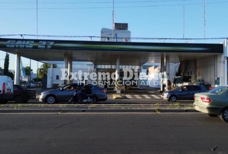 Imagen de Balearon estación de servicio de Avellaneda y 27 de Febrero