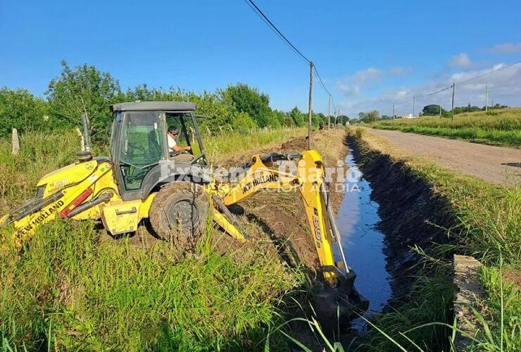 Imagen de Arroyo Seco: Zanjeo y limpieza de canales y desagües