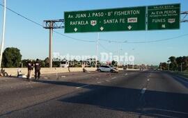 Imagen de Choque con heridos y tr&aacute;nsito cortado en Circunvalaci&oacute;n y Mendoza