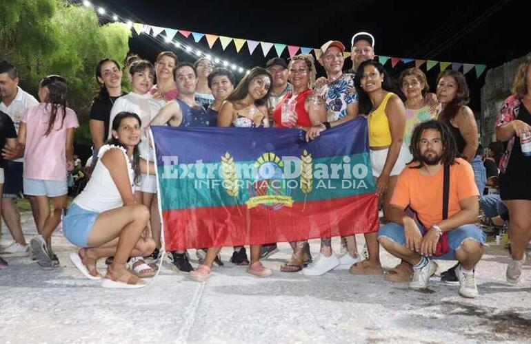 Imagen de Fighiera: El taller de comparsa participó en el carnaval de Godoy