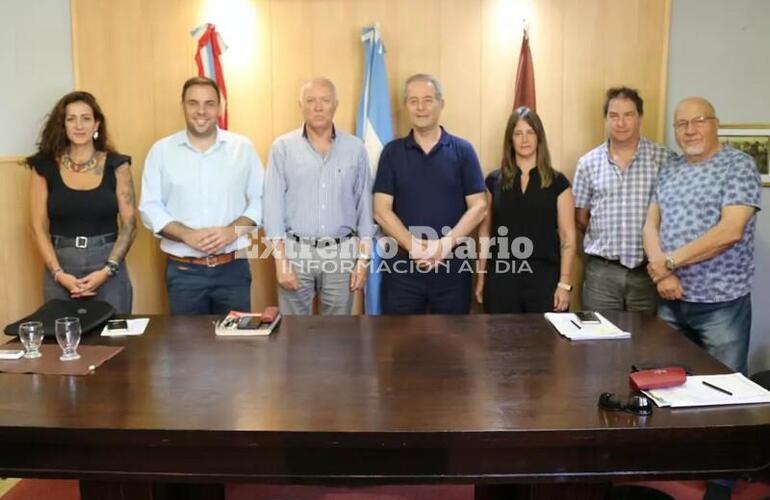 Imagen de Arroyo Seco: Reunión de trabajo con funcionarios del Ministerio de Desarrollo Productivo de Santa Fe