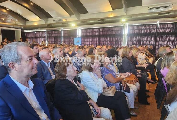 Imagen de Daniel Tonelli participó del relanzamiento de Santa Fe global