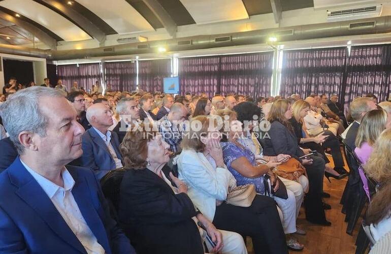 Imagen de Daniel Tonelli participó del relanzamiento de Santa Fe global