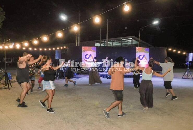 Imagen de Alvear: Noches de verano en la plaza San Martín