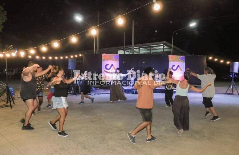 Imagen de Alvear: Noches de verano en la plaza San Martín