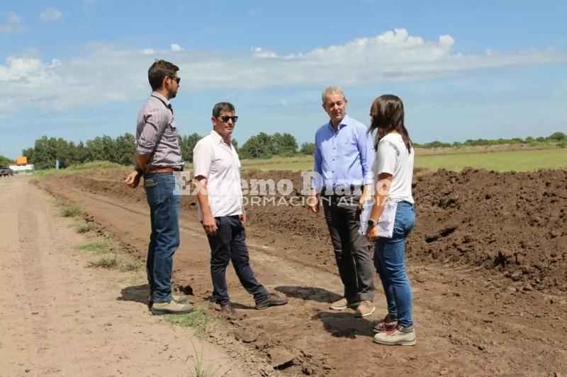 Imagen de Arroyo Seco: Avanza la obra de cord&oacute;n cuneta en el loteo Zanchetta