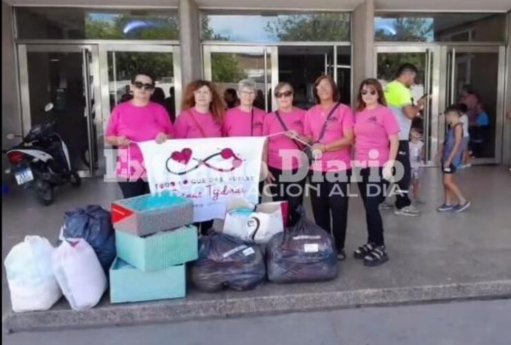 Imagen de Las Reinas Tejedoras visitaron el Hospital Eva Perón en Granadero Baigorria