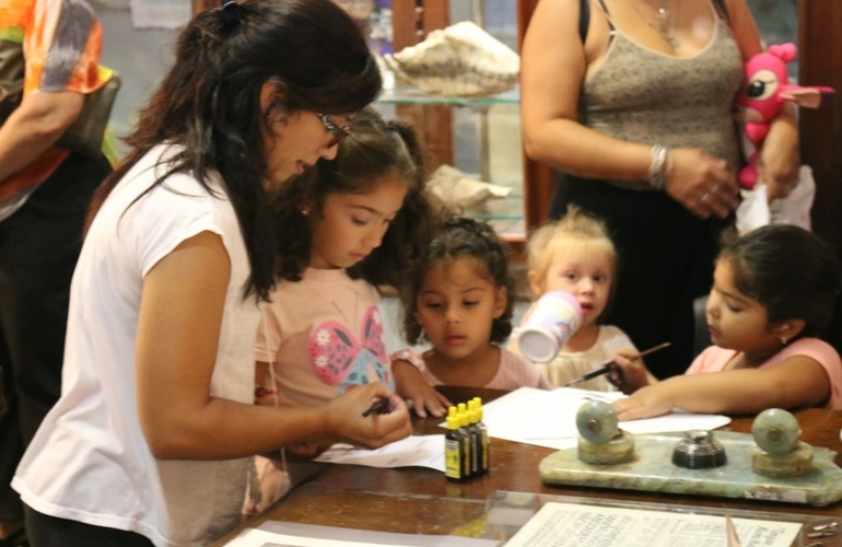 Imagen de Escribiendo la historia de PUÑO y LETRA, un éxito en el Museo