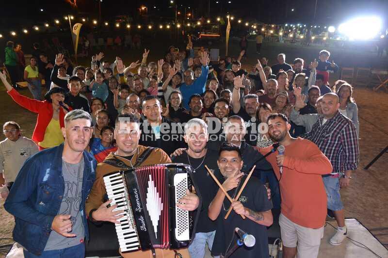 Imagen de Alvear: �Noches de verano� en el barrio La Rana - Eco Pueblo