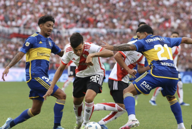 Imagen de River Plate y Boca Juniors, igualaron 1-1 en el Superclásico.