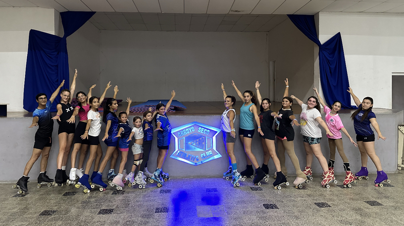 Imagen de El pat&iacute;n de A.S.A.C. con nuevo entrenador y clases renovadas.