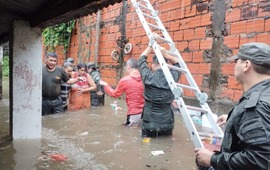 Imagen de Corrientes sufre �la peor cat&aacute;strofe natural� por inundaciones: casas destruidas y evacuados