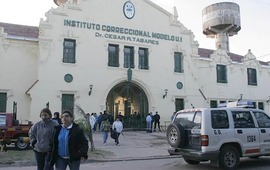 Imagen de Un preso de Coronda fue imputado por extorsionar a su vecino para que le entregue medio mill&oacute;n de pesos