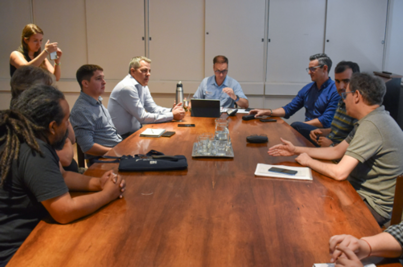 Imagen de Gherardi se reuni&oacute; con autoridades provinciales para tratar su cartera de gesti&oacute;n