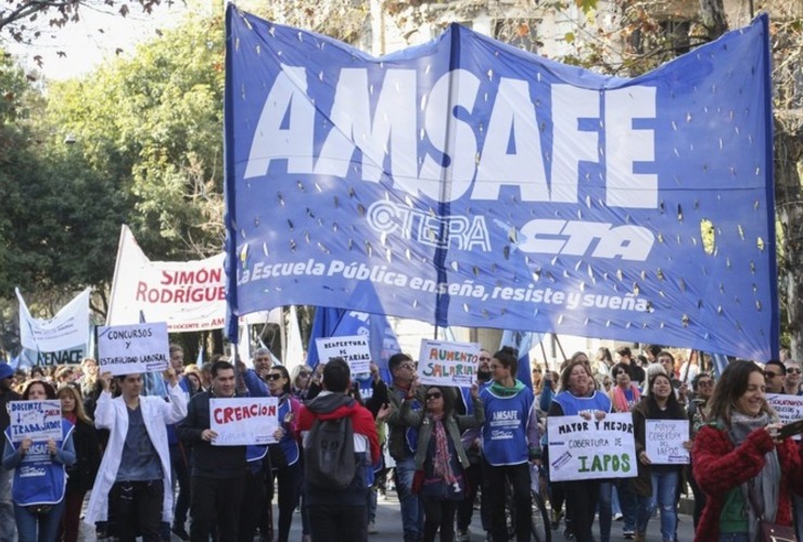 Imagen de Los docentes de Amsafé confirmaron otras 48 horas de huelga y no habrá clases jueves y viernes