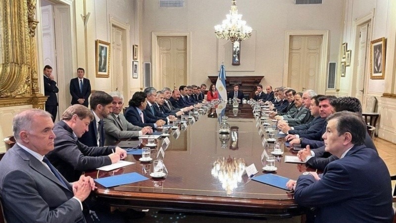 La primera reuni&oacute;n de Milei con gobernadores luego de asumir. (Presidencia de la Naci&oacute;n)
