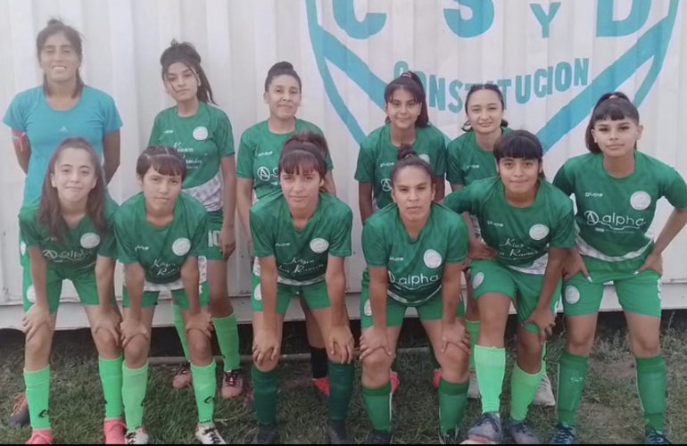 Imagen de El fútbol femenino de Los Amigos de la Estación, se prepara para la temporada 2024.