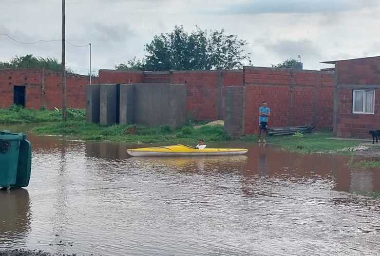 Imagen de Familias autoevacuadas, multiplicidad de reclamos y sensaci&oacute;n de angustia