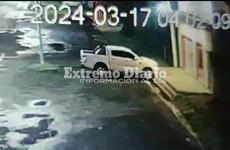 Imagen de Llegaron en una camioneta robada y saquearon el Supermercado El &Aacute;ngel