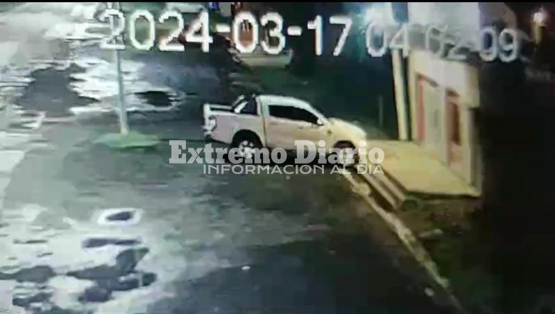 Imagen de Llegaron en una camioneta robada y saquearon el Supermercado El &Aacute;ngel