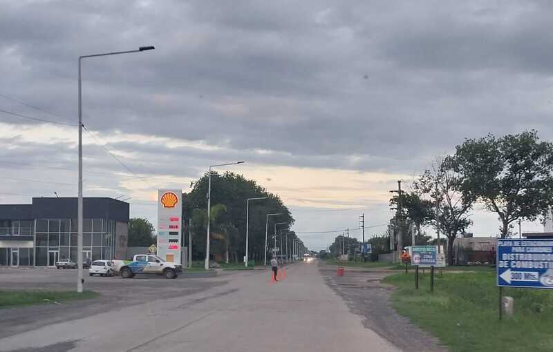 Personal de Tr&aacute;nsito esta tarde en el acceso oeste.