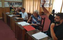 La sesi&oacute;n pas&oacute; a un cuarto intermedio.