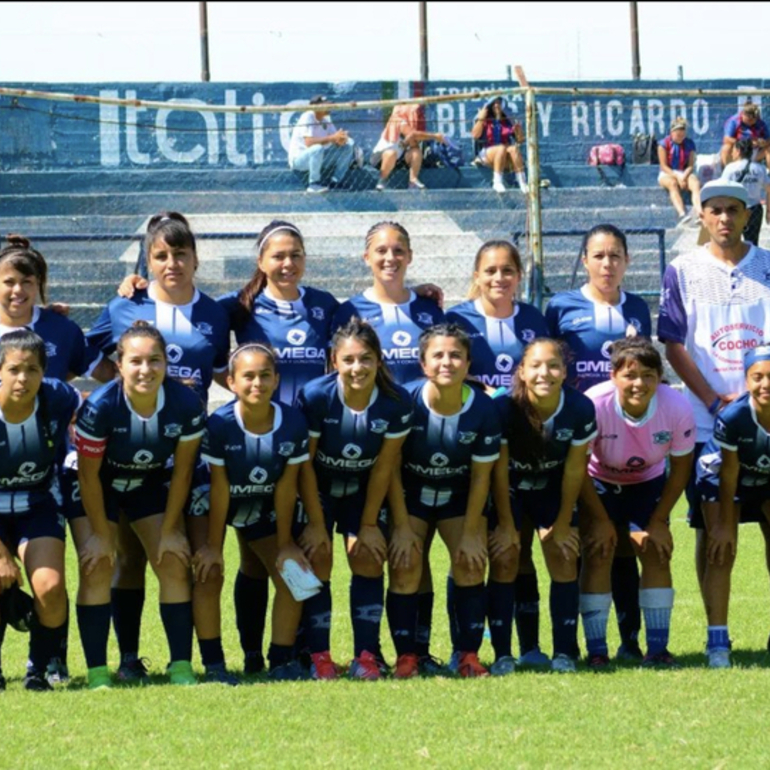 Imagen de El fútbol femenino de A.S.A.C. empezó a competir en la temporada 2024.