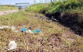 Imagen de Encontraron un cuerpo calcinado dentro de una zanja de desag&uuml;e en un camino rural de Alvear