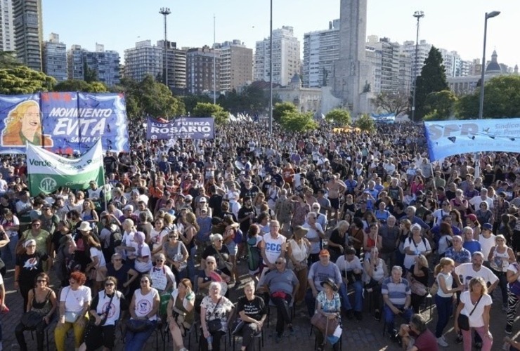 En el Parque Nacional a la Bandera se programó el acto de cierre. (Alan Monzón/Rorsario3)