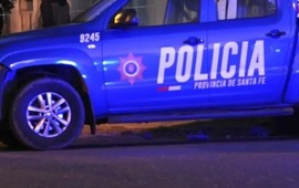 Imagen de Un grupo tipo comando irrumpi&oacute; en una comisar&iacute;a de Santa Fe y liberaron a 6 detenidos