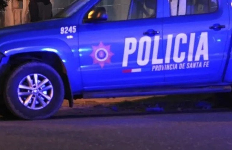 Imagen de Un grupo tipo comando irrumpió en una comisaría de Santa Fe y liberaron a 6 detenidos