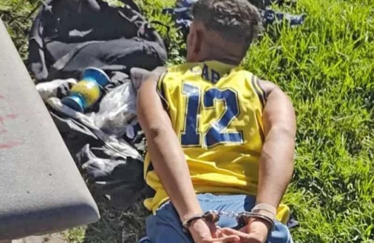 Imagen de Un hombre fue arrestado tras querer ingresar a la Casa Rosada con un machete: �Soy Dios y vengo a matar al presidente�