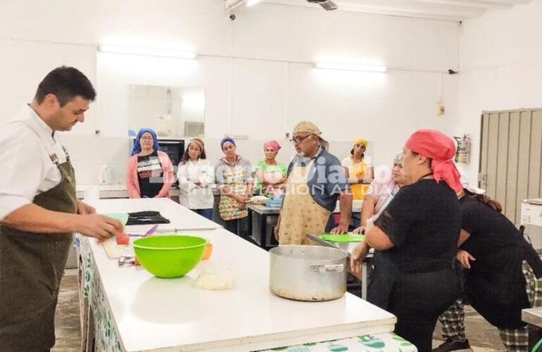 Imagen de Alvear: Curso anual de gastronomía, alimentación y salud