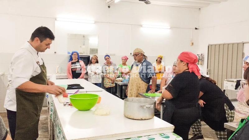 Imagen de Alvear: Curso anual de gastronom&iacute;a, alimentaci&oacute;n y salud