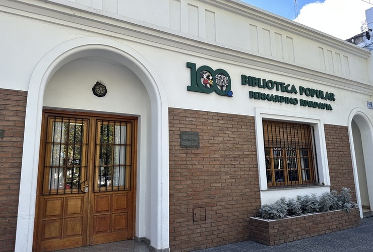 Imagen de Este año, la Biblioteca Popular 'Bernardino Rivadavia', no viajará a la Feria del Libro.