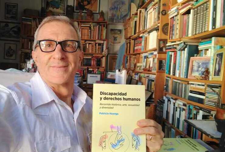 Imagen de Feria Internacional del Libro, Buenos Aires 2024: Premian el libro de Patricio Huerga Discapacidad y Derechos Humanos. Recorrido histórico, arte, sexualidad y diversidad