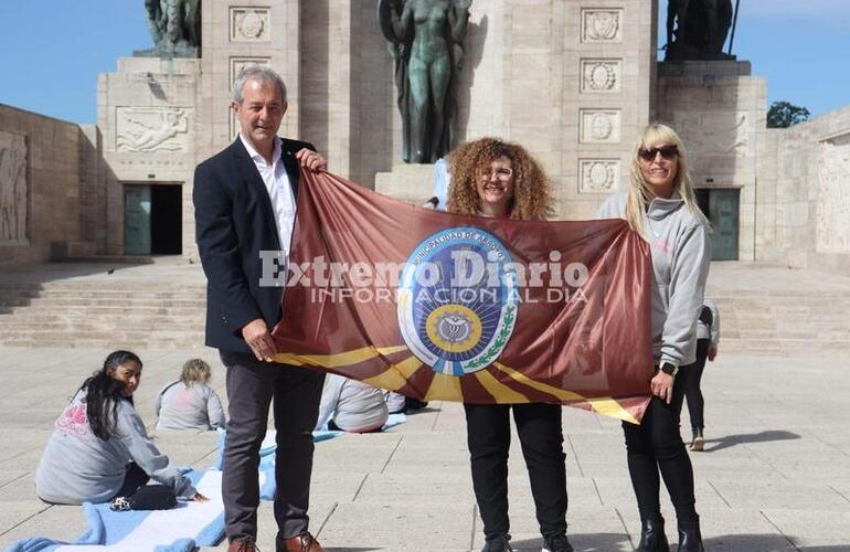 Imagen de Abrigando Patria: Las Reinas Tejedoras cerraron el proyecto en el Monumento