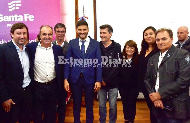 Imagen de Alvear: Firma de convenios del programa Servicios Locales de Promoción y Protección de Derechos.