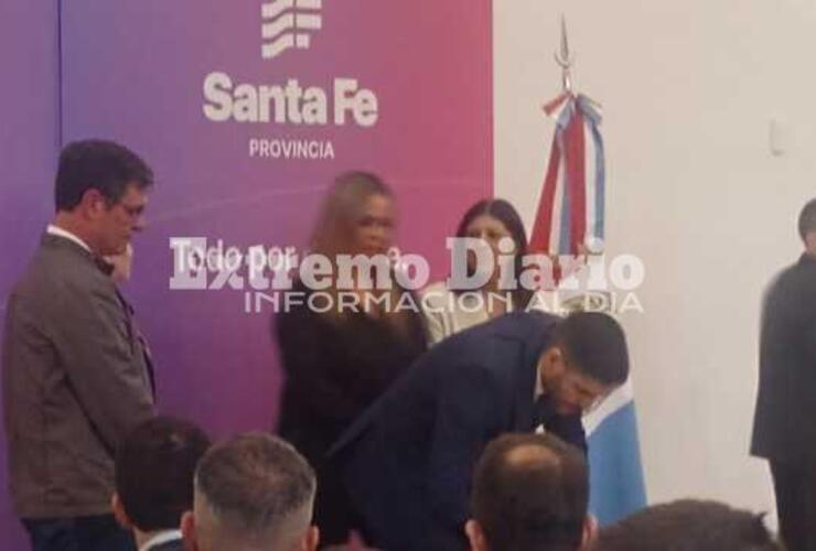 Imagen de Albarellos: Firma de convenios del programa Servicios Locales de Promoción y Protección de Derechos.