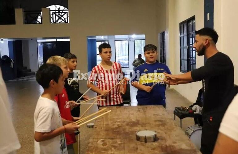 Imagen de Se realizó el primer encuentro de batucada en Fighiera